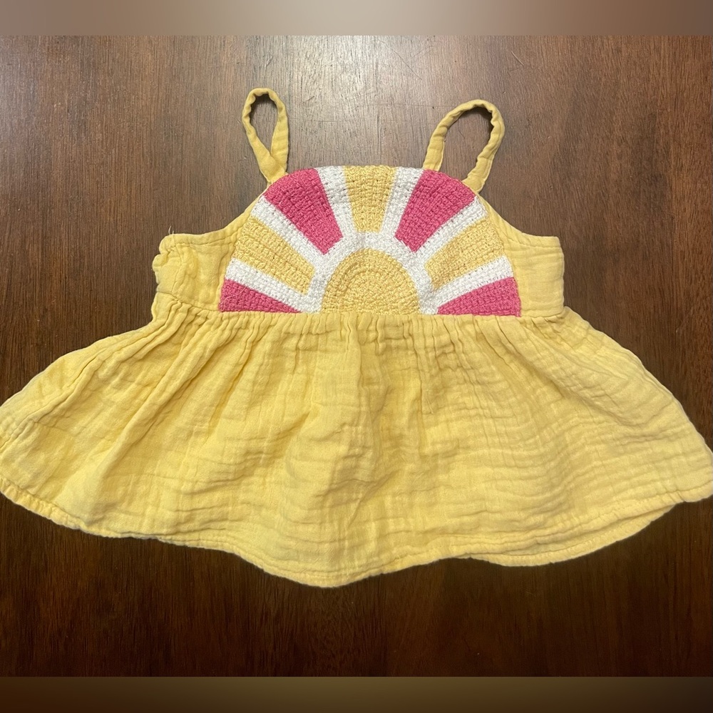 Old Navy Yellow Camisole with Pink and White Sunburst